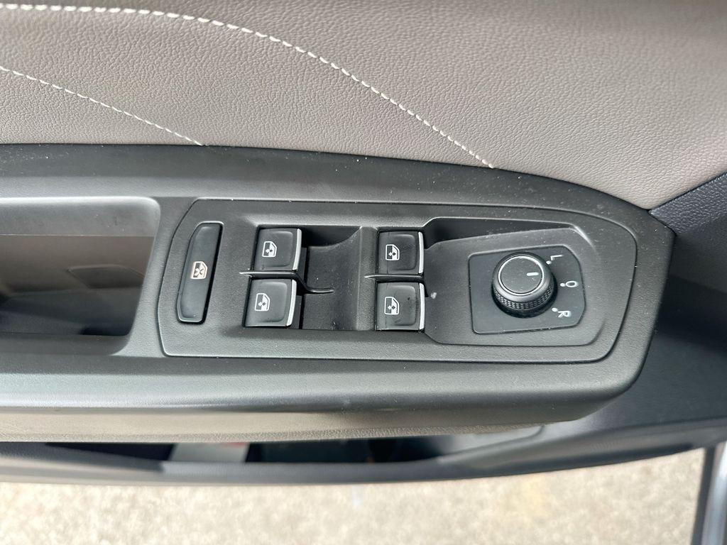 used 2022 Volkswagen Atlas Cross Sport car, priced at $27,905