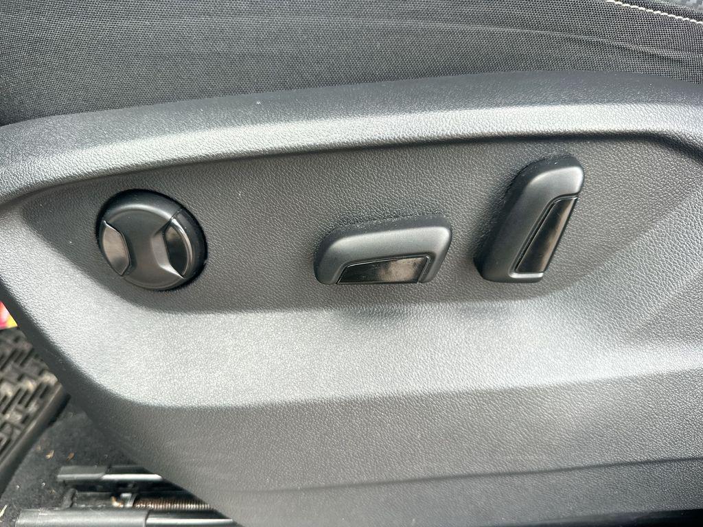 used 2022 Volkswagen Atlas Cross Sport car, priced at $27,905