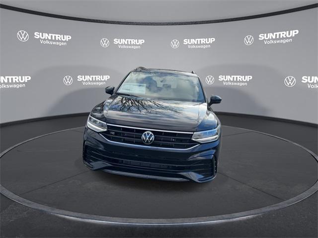 new 2024 Volkswagen Tiguan car, priced at $31,805