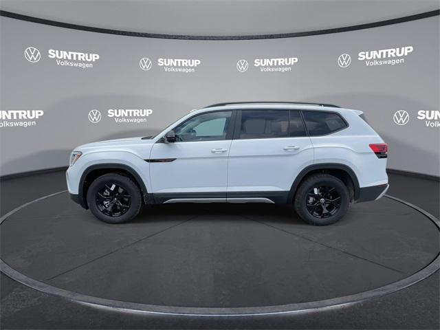 new 2025 Volkswagen Atlas car, priced at $47,002