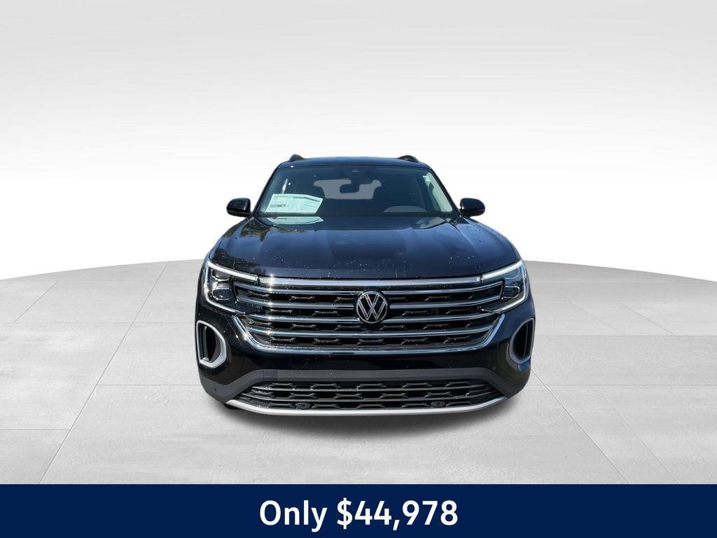 new 2026 Volkswagen Atlas car, priced at $44,978