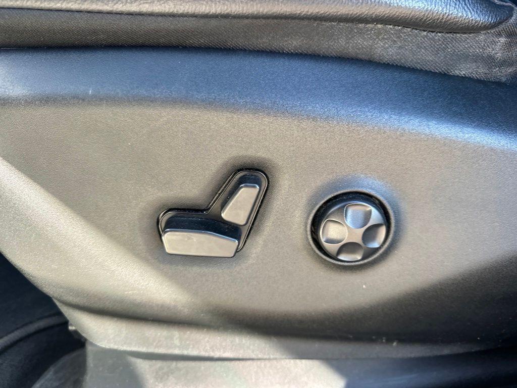 used 2018 Chrysler Pacifica car, priced at $17,985