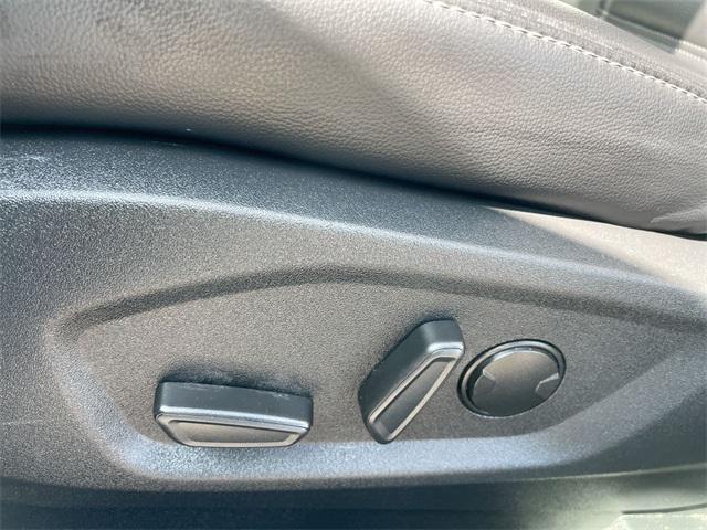 used 2024 Ford Edge car, priced at $26,225