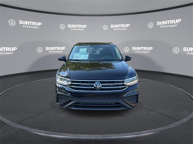 new 2024 Volkswagen Tiguan car, priced at $27,687