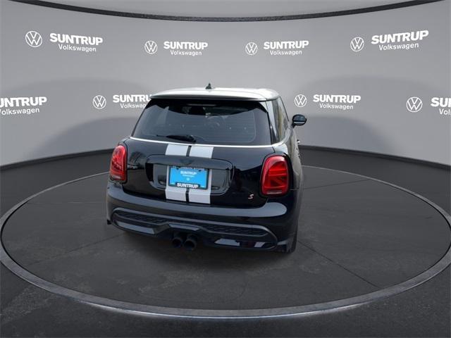 used 2022 MINI Hardtop car, priced at $22,985