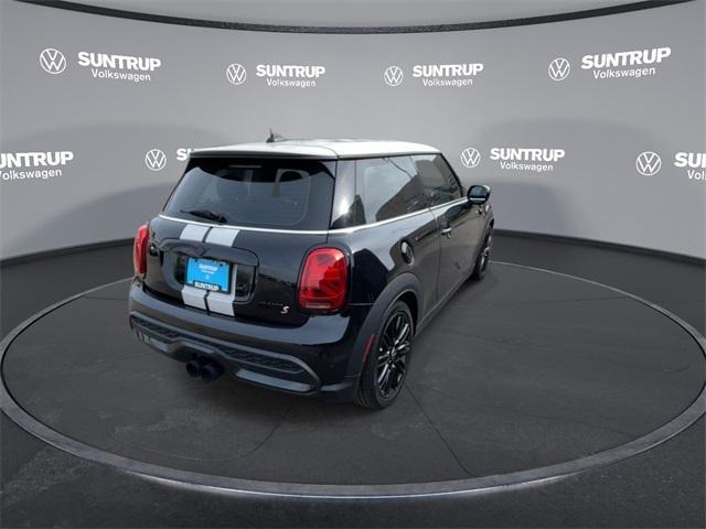 used 2022 MINI Hardtop car, priced at $22,985