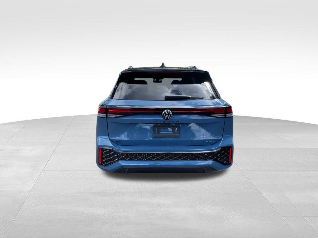 new 2025 Volkswagen Tiguan car, priced at $35,865