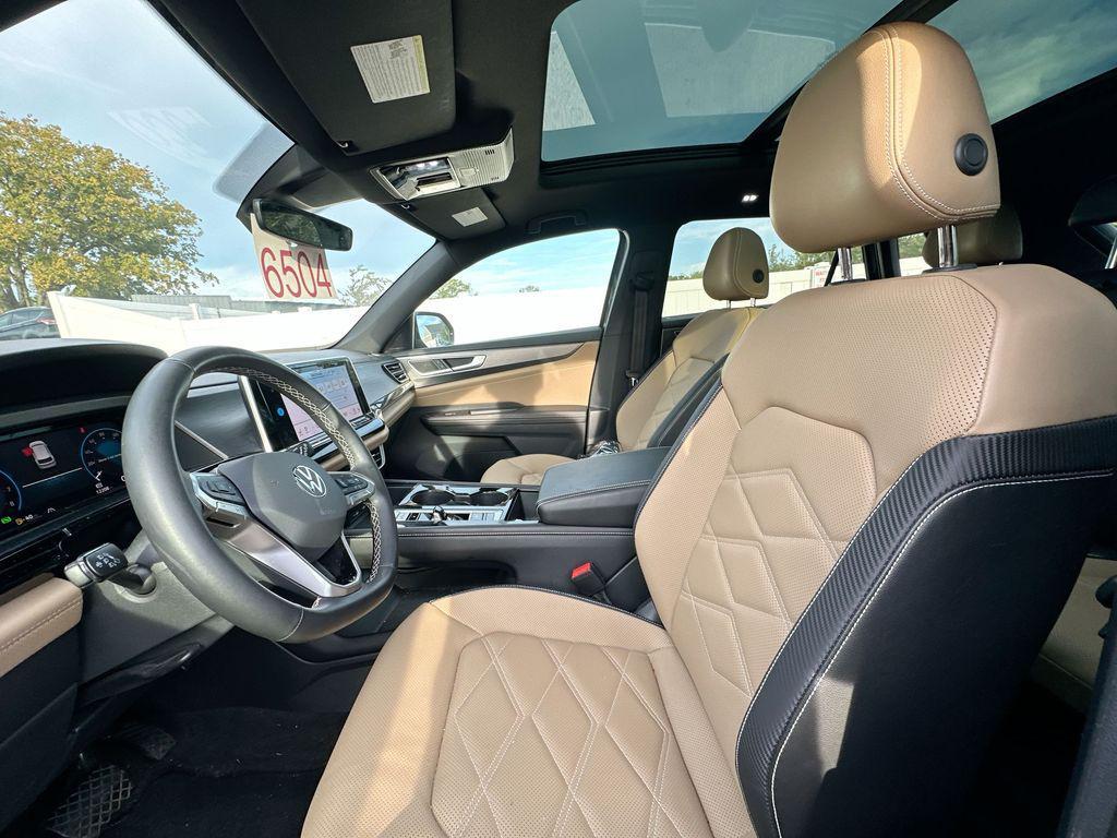 used 2024 Volkswagen Atlas Cross Sport car, priced at $33,895