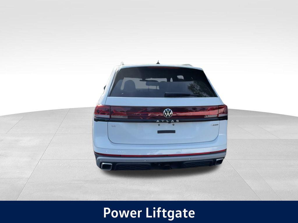 new 2025 Volkswagen Atlas car, priced at $39,654