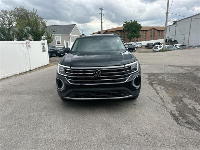 used 2024 Volkswagen Atlas car, priced at $35,875