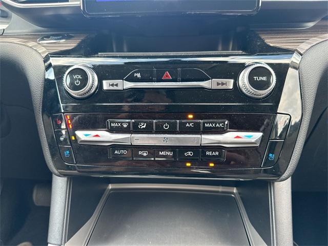 used 2023 Ford Explorer car, priced at $32,035