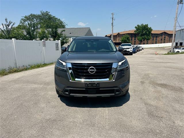 used 2022 Nissan Pathfinder car, priced at $26,405