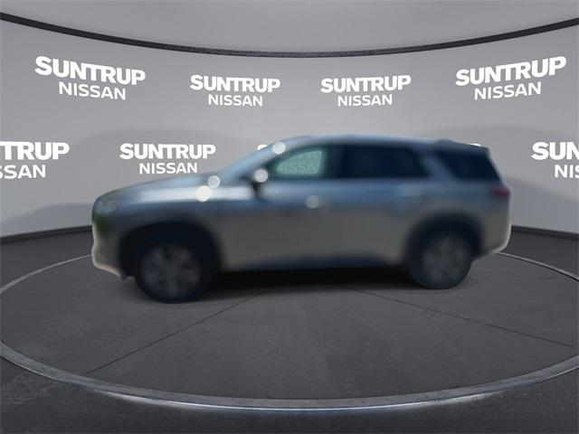 used 2022 Nissan Pathfinder car, priced at $26,405