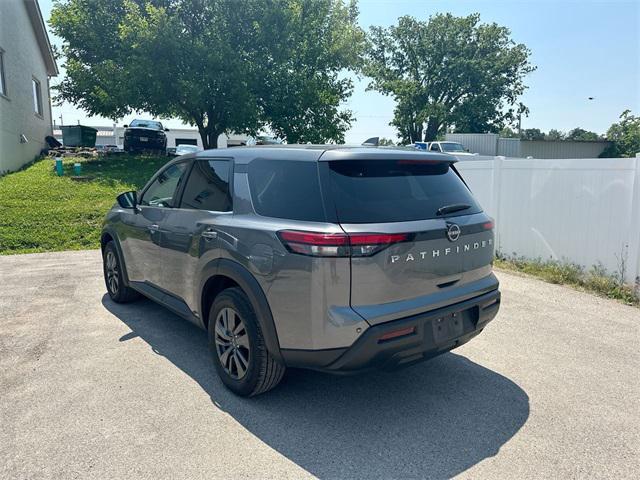 used 2022 Nissan Pathfinder car, priced at $26,405