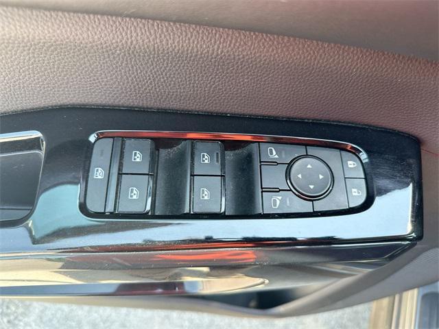 used 2022 Nissan Pathfinder car, priced at $26,405