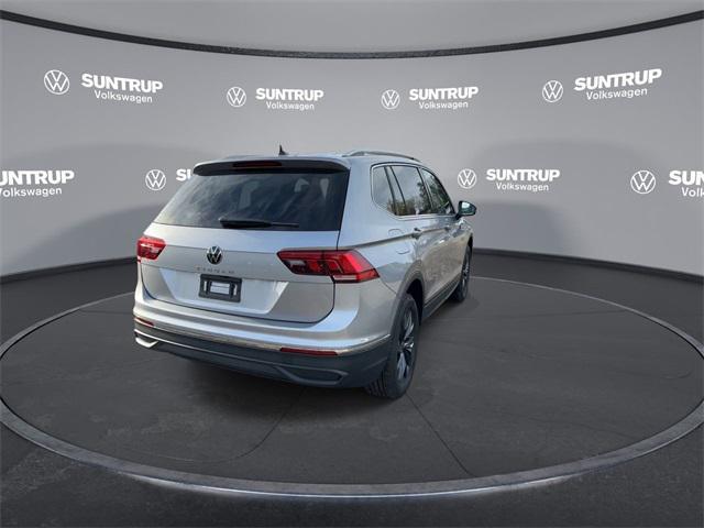 new 2024 Volkswagen Tiguan car, priced at $28,635