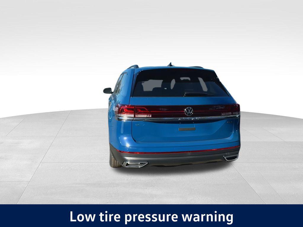 new 2026 Volkswagen Atlas car, priced at $40,745