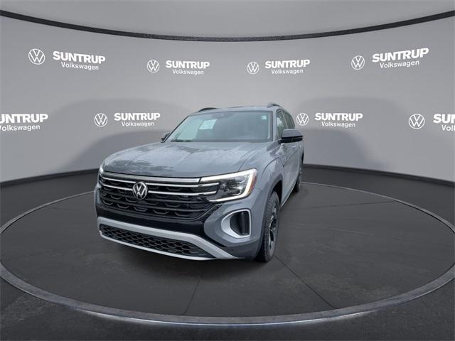 new 2025 Volkswagen Atlas car, priced at $47,014