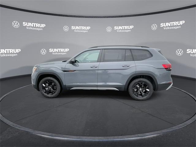 new 2025 Volkswagen Atlas car, priced at $47,014