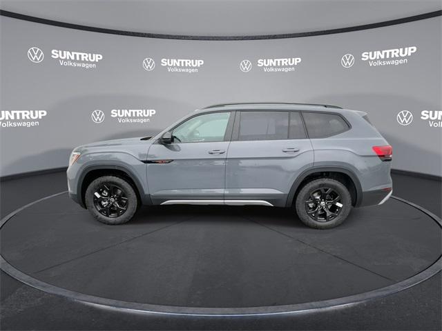 new 2025 Volkswagen Atlas car, priced at $47,014