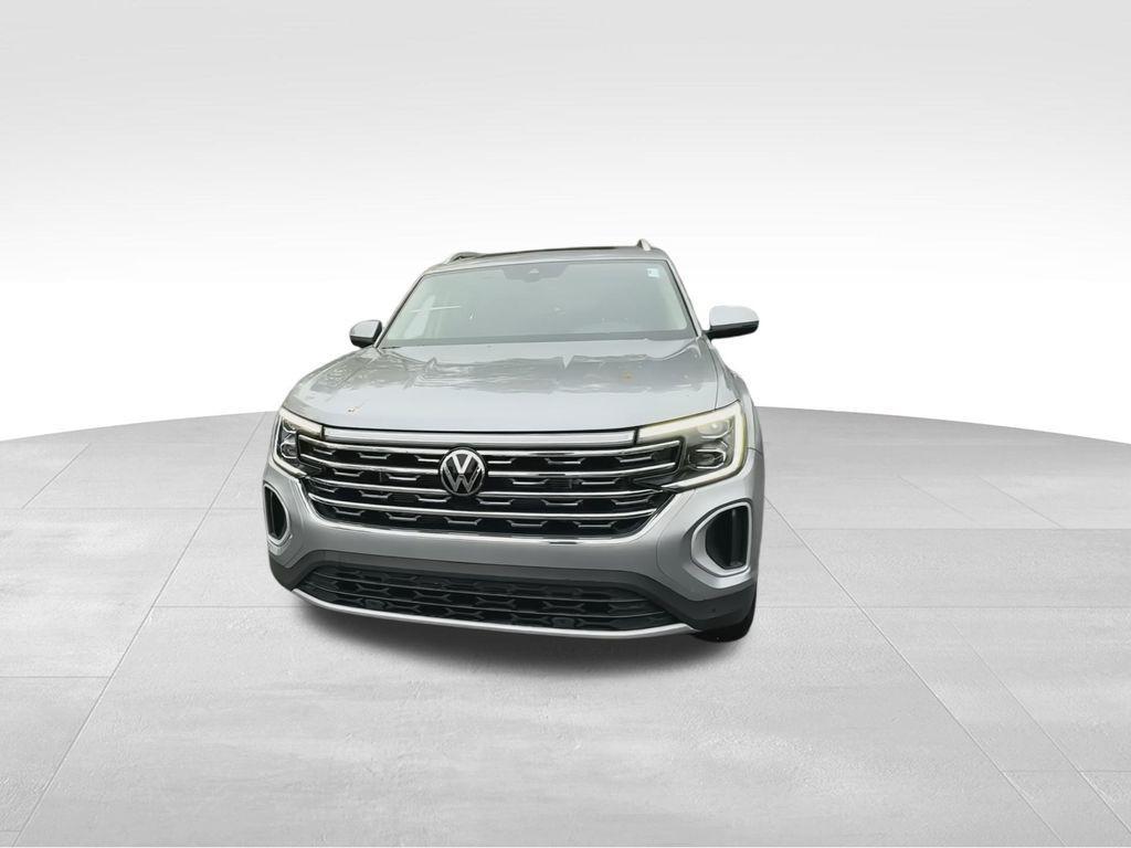 new 2025 Volkswagen Atlas car, priced at $42,247