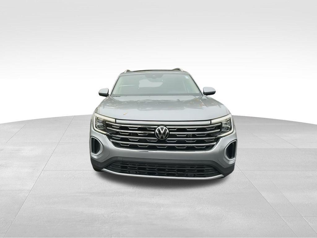new 2025 Volkswagen Atlas car, priced at $42,247