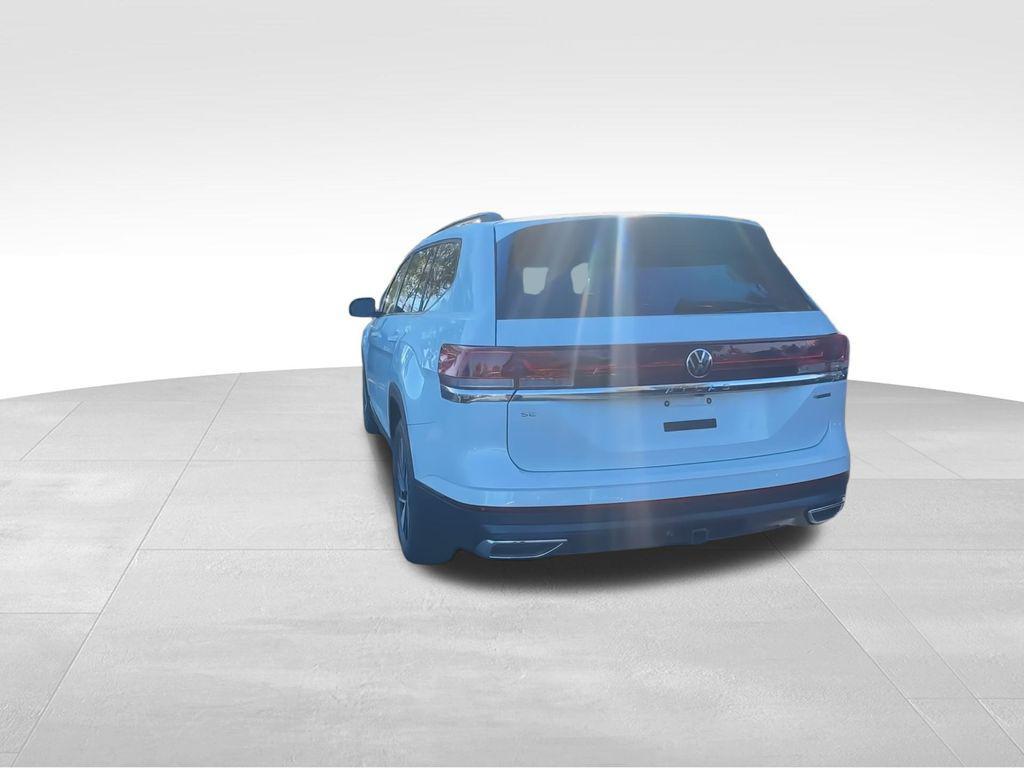 new 2026 Volkswagen Atlas car, priced at $45,085