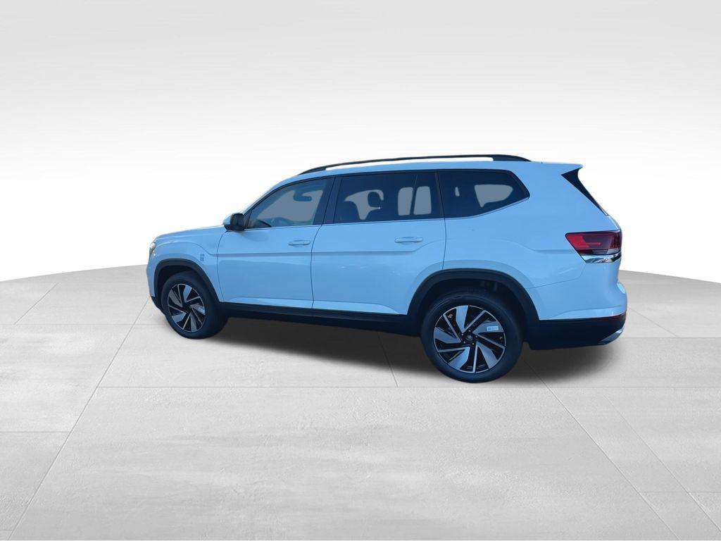new 2026 Volkswagen Atlas car, priced at $45,085