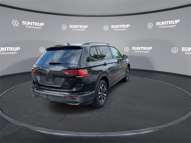 new 2024 Volkswagen Tiguan car, priced at $27,687