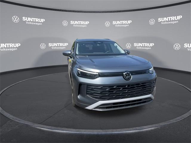 new 2025 Volkswagen Tiguan car, priced at $35,260