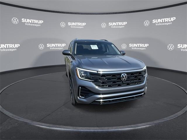 new 2025 Volkswagen Atlas car, priced at $51,738