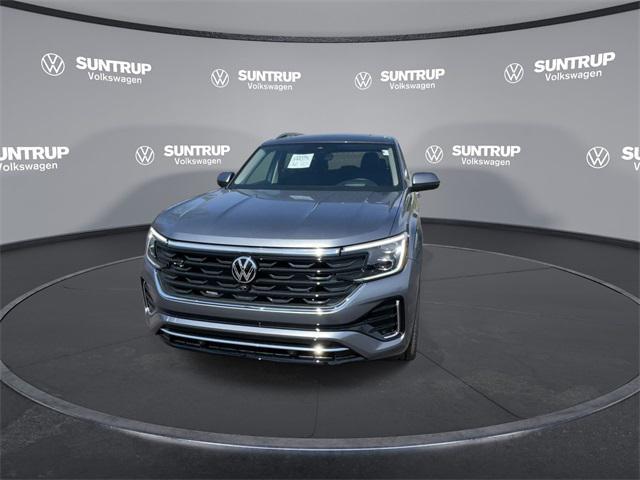 new 2025 Volkswagen Atlas car, priced at $51,238