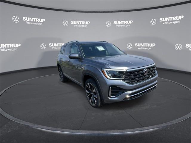 new 2025 Volkswagen Atlas car, priced at $51,238