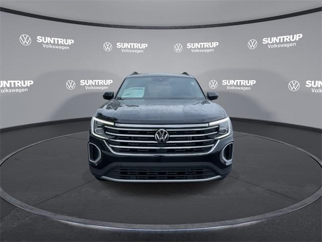 new 2025 Volkswagen Atlas car, priced at $45,648
