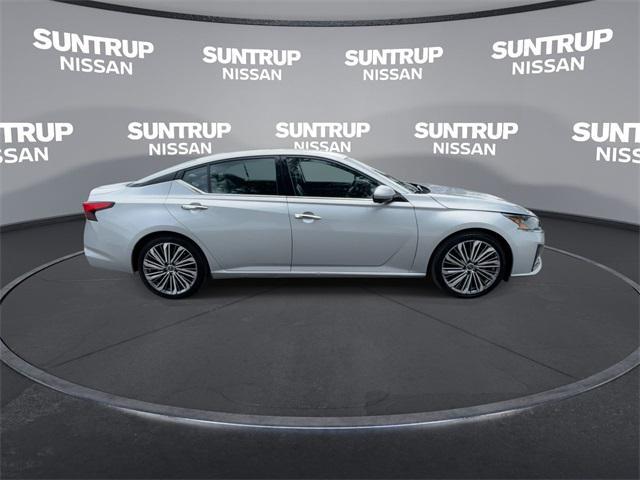used 2023 Nissan Altima car, priced at $22,895