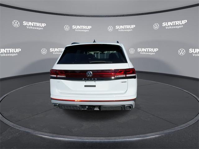 new 2025 Volkswagen Atlas car, priced at $45,252