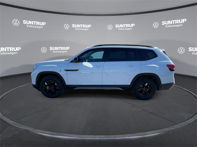 new 2025 Volkswagen Atlas car, priced at $44,752