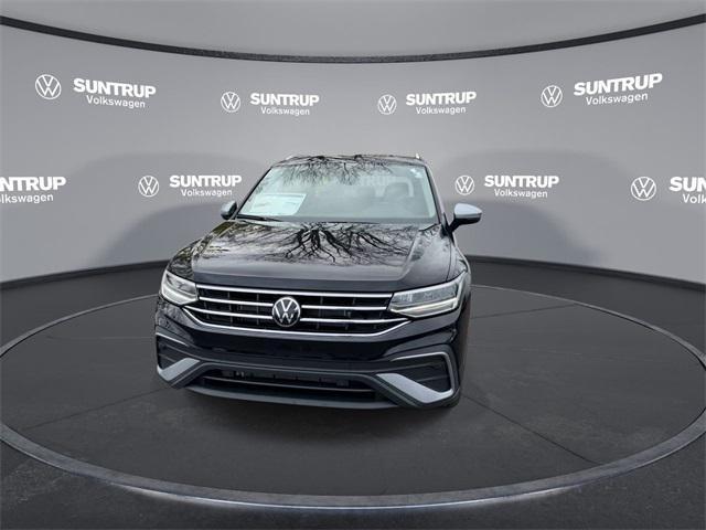 new 2024 Volkswagen Tiguan car, priced at $27,365