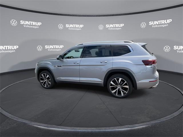 new 2025 Volkswagen Atlas car, priced at $52,738