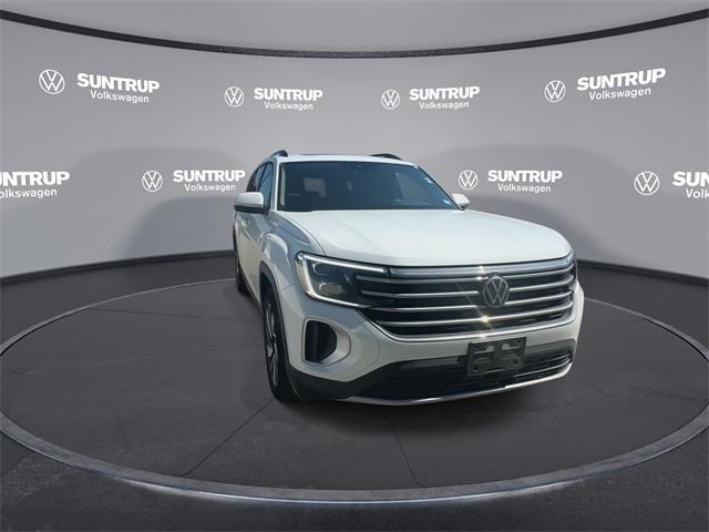 used 2024 Volkswagen Atlas car, priced at $35,995