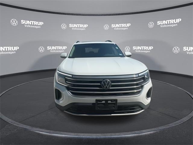 used 2024 Volkswagen Atlas car, priced at $35,995