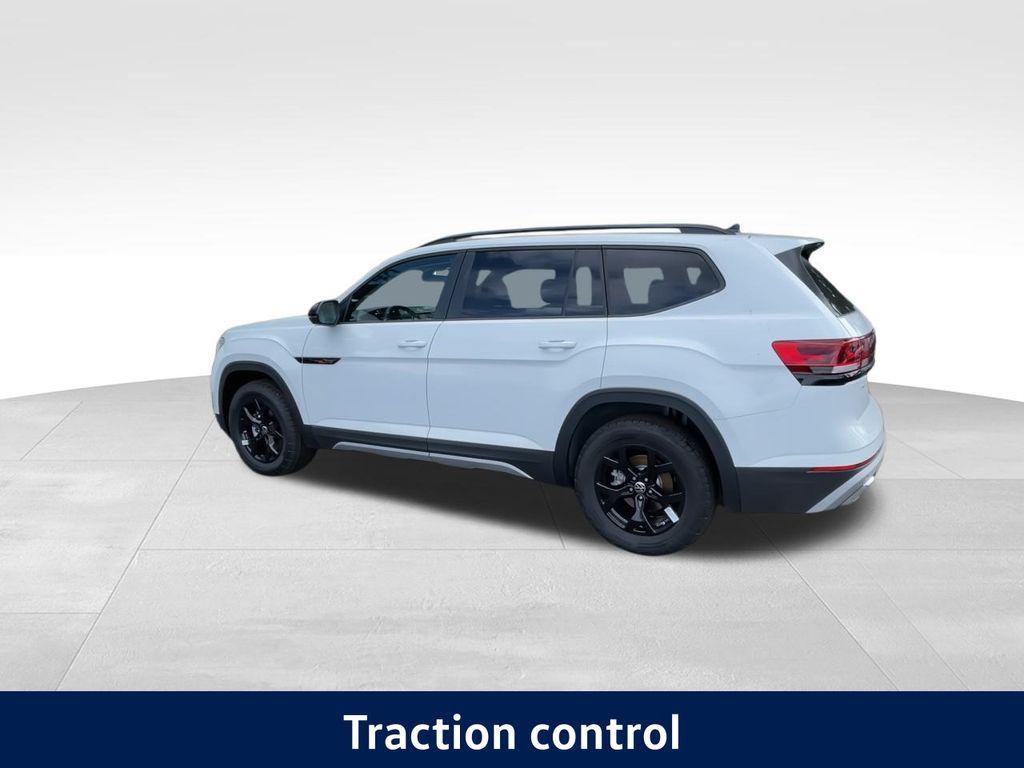 new 2025 Volkswagen Atlas car, priced at $39,827