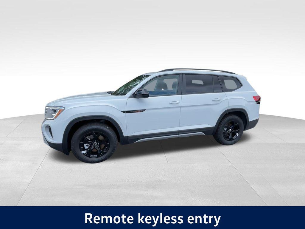 new 2025 Volkswagen Atlas car, priced at $39,827