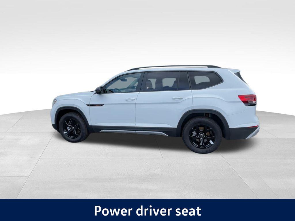 new 2025 Volkswagen Atlas car, priced at $39,827
