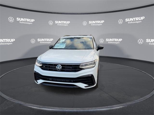 new 2024 Volkswagen Tiguan car, priced at $32,184