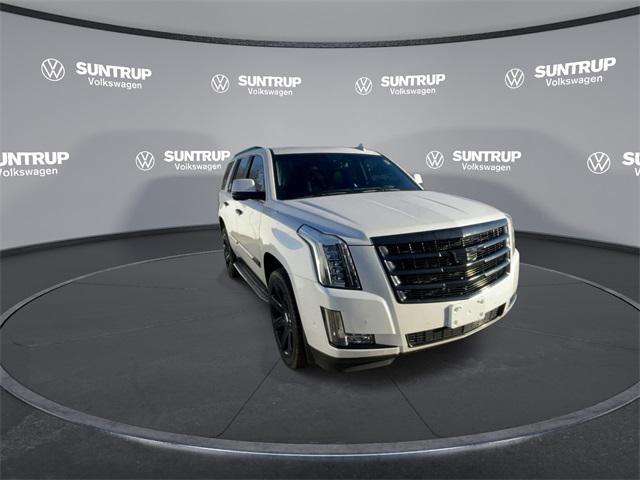 used 2017 Cadillac Escalade car, priced at $28,985