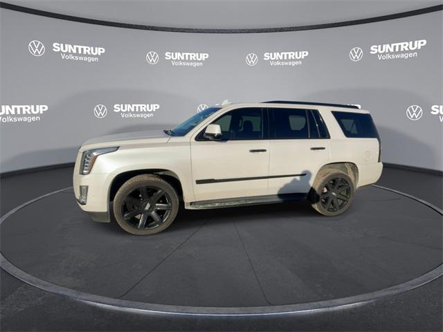 used 2017 Cadillac Escalade car, priced at $28,985