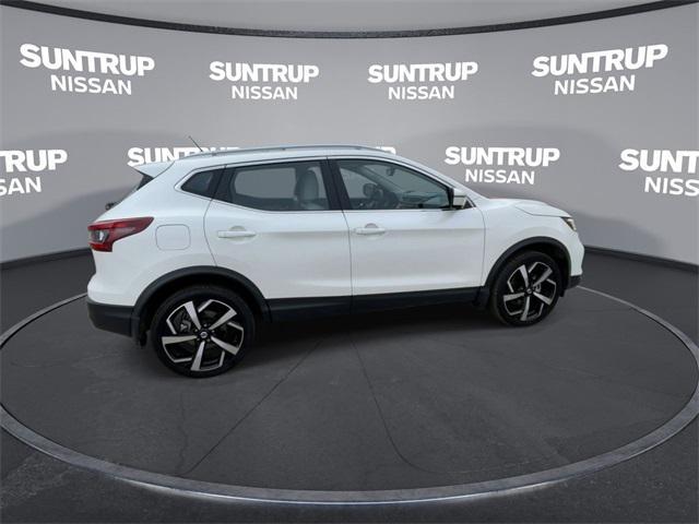 used 2022 Nissan Rogue Sport car, priced at $25,395