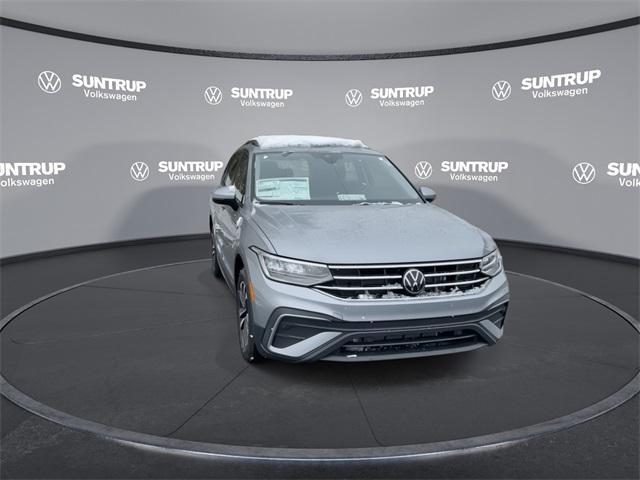 new 2024 Volkswagen Tiguan car, priced at $27,086
