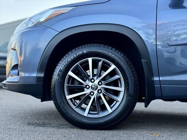 used 2018 Toyota Highlander car, priced at $27,600